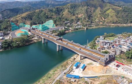 【媒體關注】冶建承建的最美最長侗鄉風雨橋獲人民日報、新華社等主流媒體報道